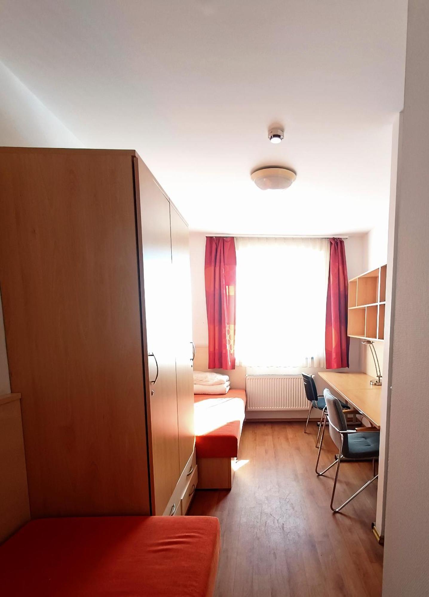 Hostel Famulus Kollegium Győr Exterior foto